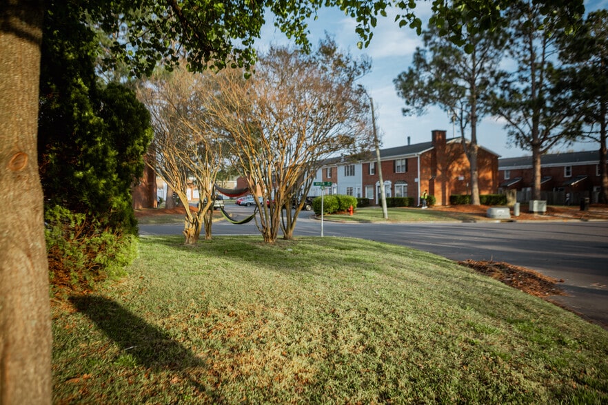 Building Photo - 199 Kristin Dr