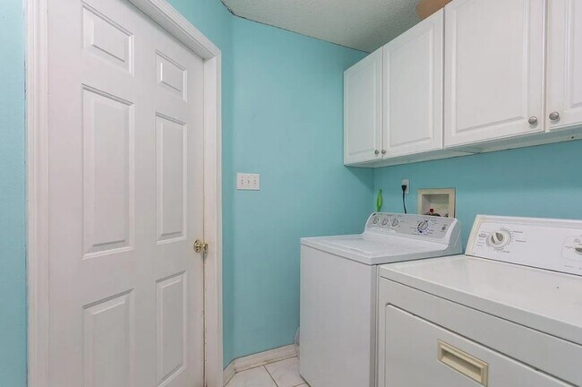 Building Photo - 1463 Watkins Trail