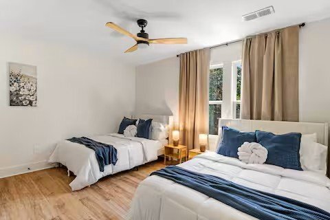 Building Photo - 201 Elm Dr