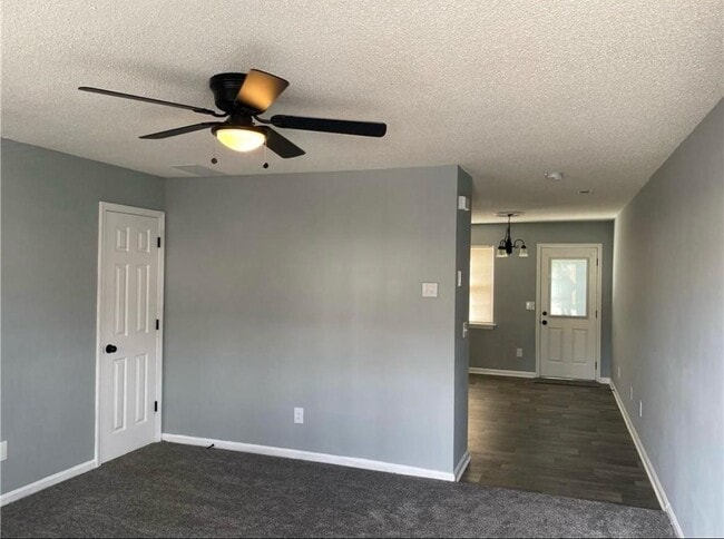 Building Photo - 6 Princeton Pl Dr