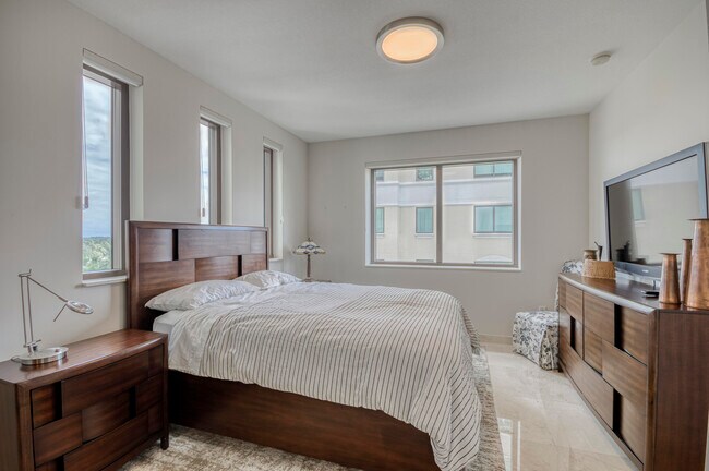 Building Photo - 3630 Gardens Pkwy