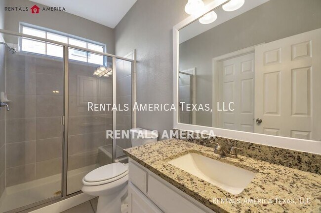 Building Photo - Villas at Suncreek, Allen! Beautiful 5 Bed...