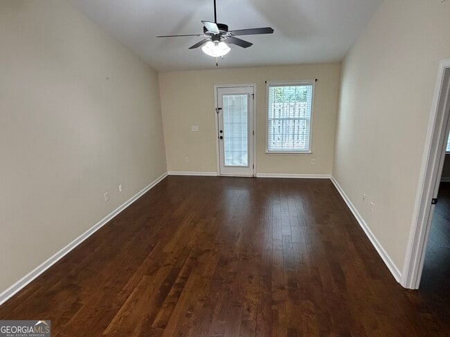 Building Photo - 185 Buckhaven Way