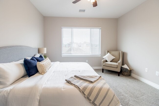 Building Photo - Beautiful Villa in Independent Senior Living Community 55+