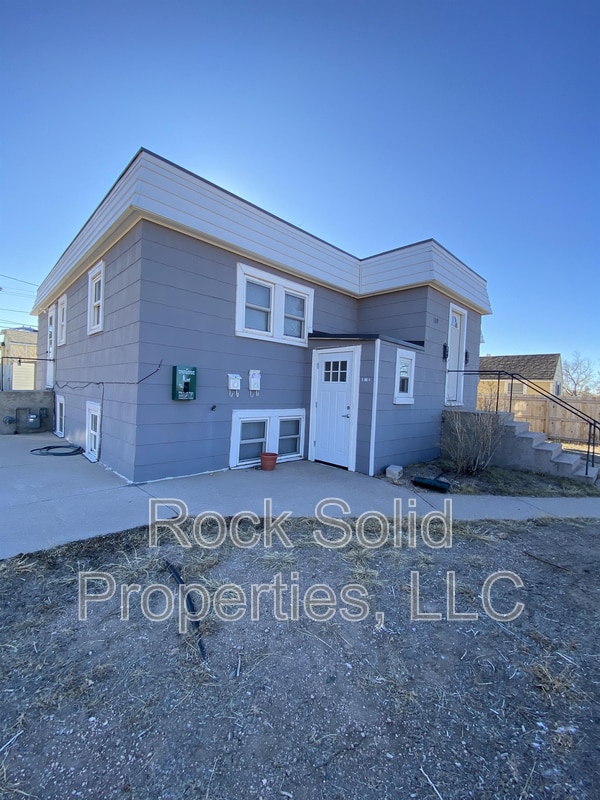 Primary Photo - 1319 E 20th St