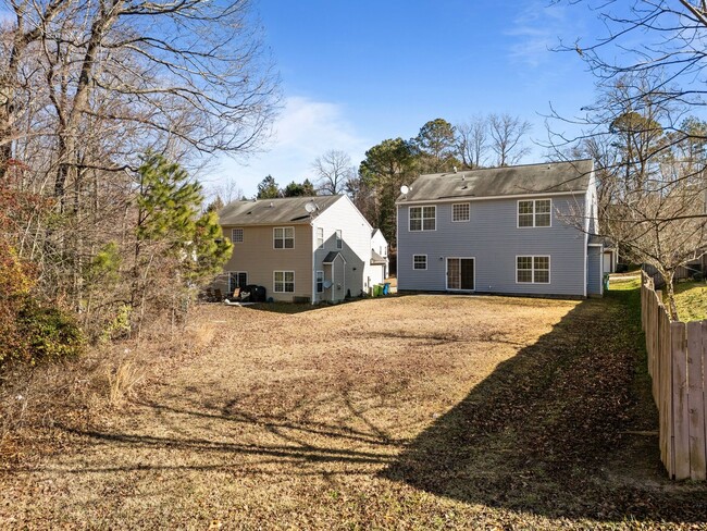 Building Photo - Gorgeous updated house with updated paint ...