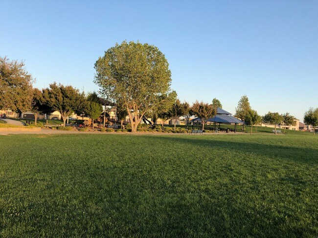 Building Photo - 3932 Scordia Way