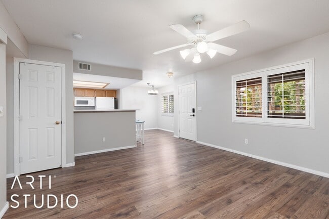 Building Photo - Beautiful 2-bedroom 2-bathroom condo by th...