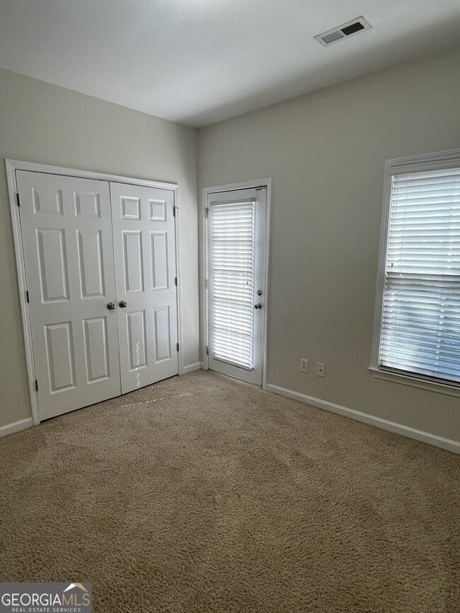 Building Photo - 42 Star Spangled Ln