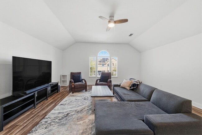 Building Photo - 4943 Sunset Ridge Dr