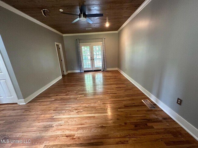 Building Photo - 3564 Cowan Pl