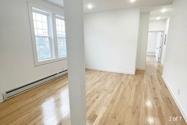 Building Photo - 452 64th St