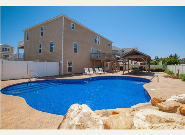 Building Photo - 3109 Sandfiddler Rd