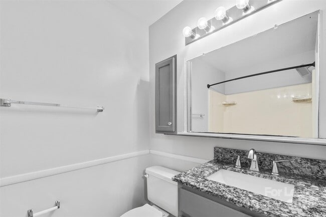 Building Photo - 2476 Ryerson Ct