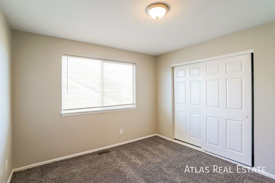 Building Photo - 1818 Walton Dr