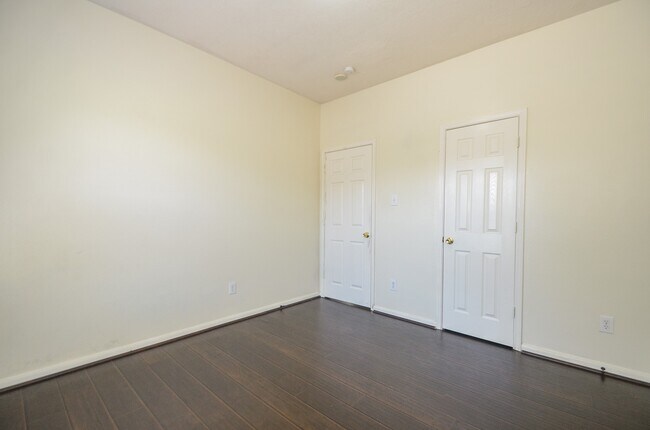 Building Photo - 15002 Turphin Way