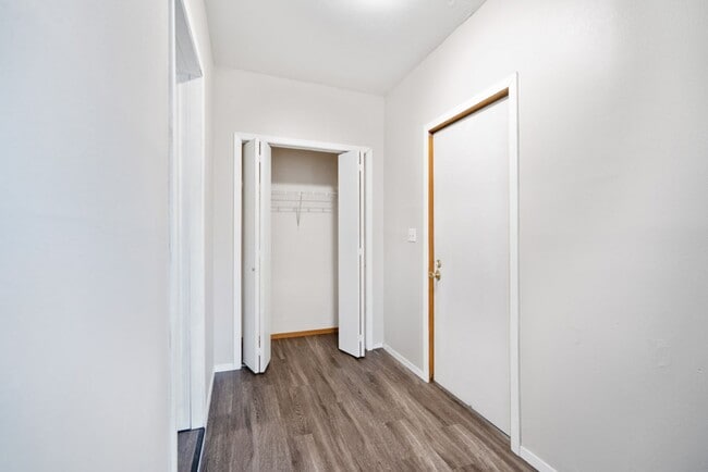 Building Photo - 2118 College St