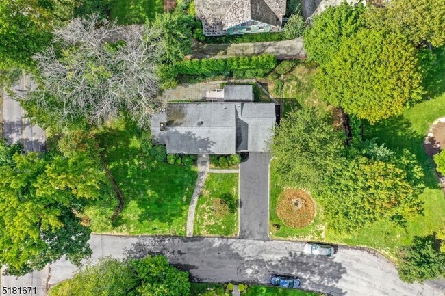 Building Photo - 1 Gapview Rd