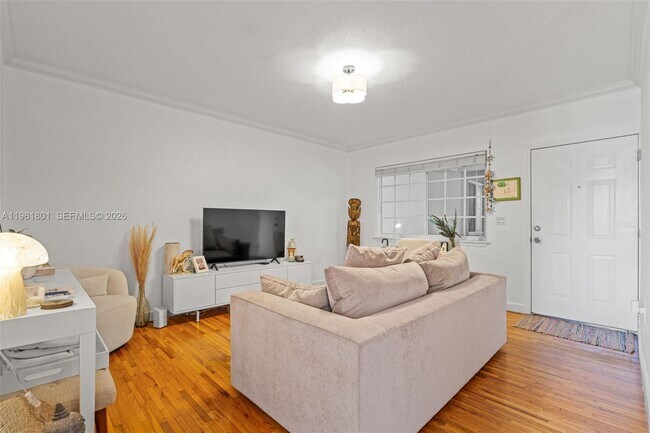 Building Photo - 45 Antilla Ave