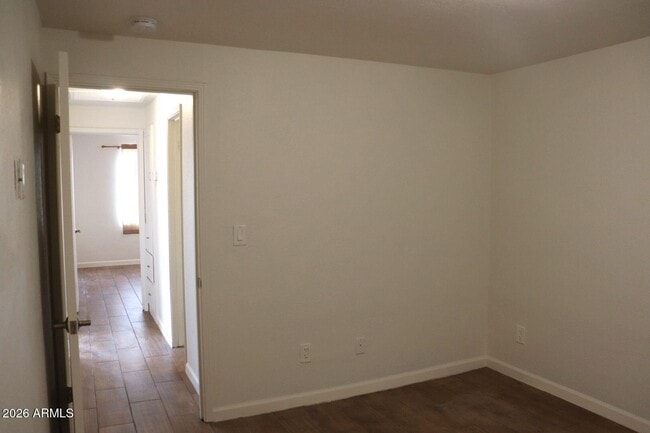 Building Photo - 401 S Skyline Cir