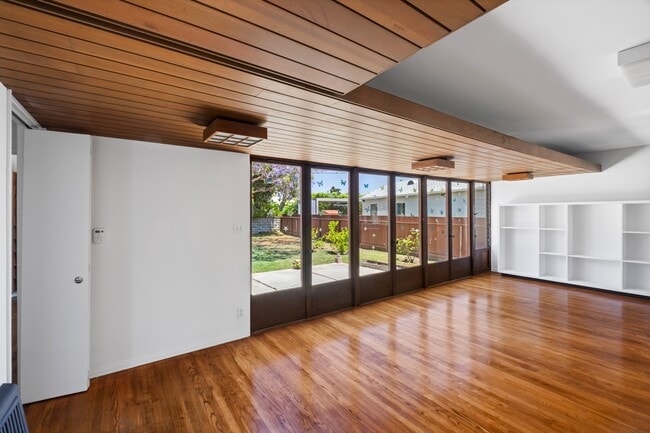 Building Photo - 5342 Emporia Ave