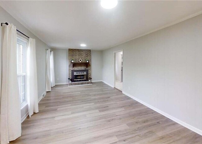 Building Photo - 4809 Tara Dr