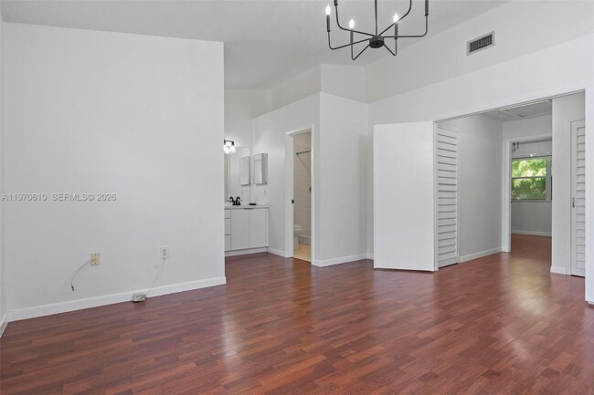 Building Photo - 706 NW 108th Terrace