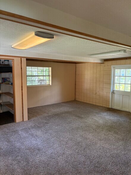 Building Photo - 1200 Tanager Dr