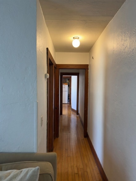 Building Photo - 213 S Broom St