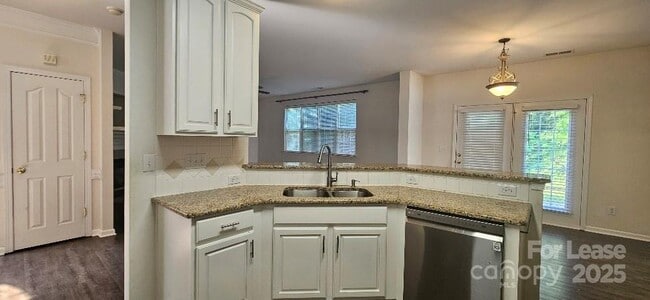 Building Photo - 17130 Cambridge Woods Ct