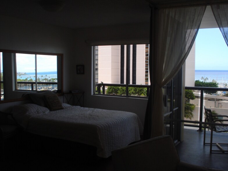 Building Photo - 1684 Ala Moana Blvd