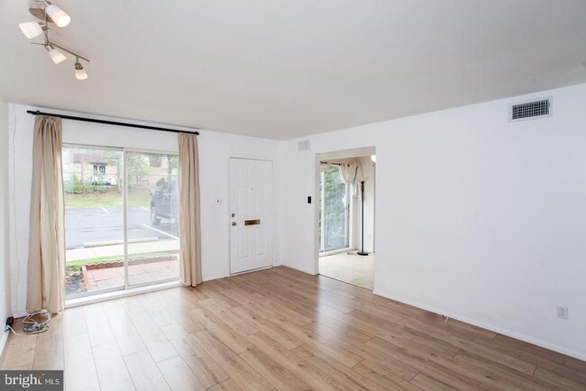 Building Photo - 413 Brandywine Ct