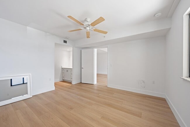 Building Photo - 1501 Marina Isle Way