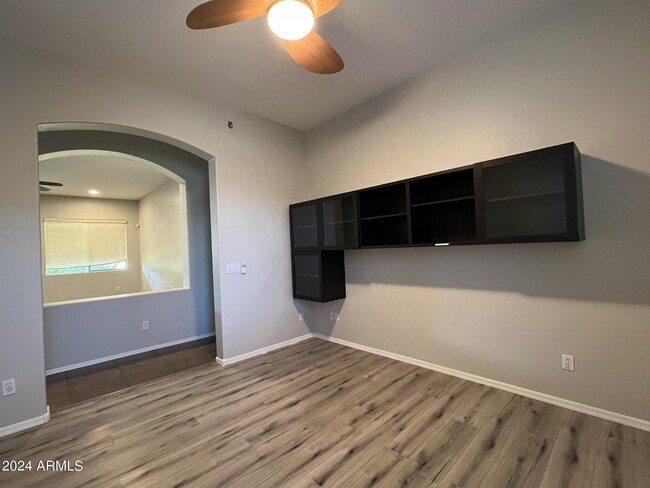Building Photo - 3312 E Bluebird Pl