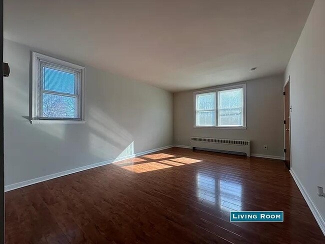 Building Photo - 6536 Crescentville Rd