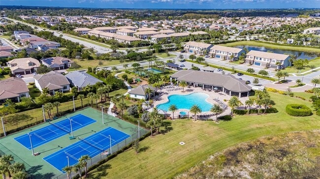 Building Photo - 4828 Chantilly Rd