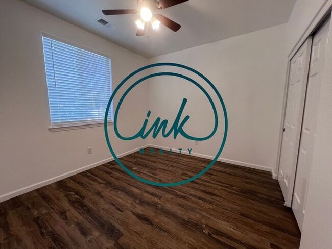 Building Photo - Single Family Home for Rent on Dayton Vall...