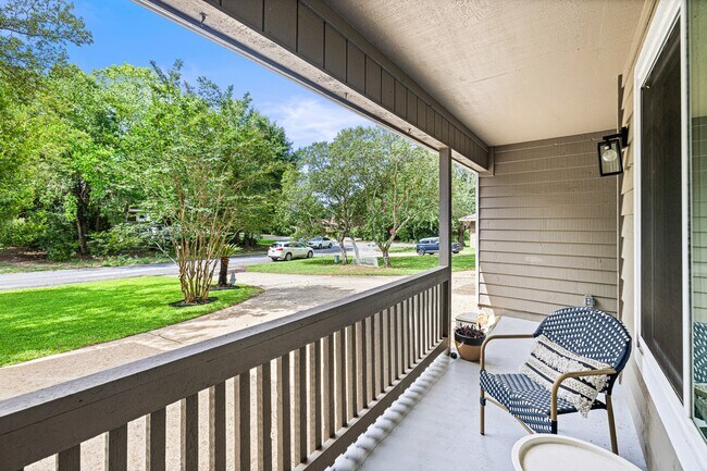 Building Photo - 507 Nassau Dr