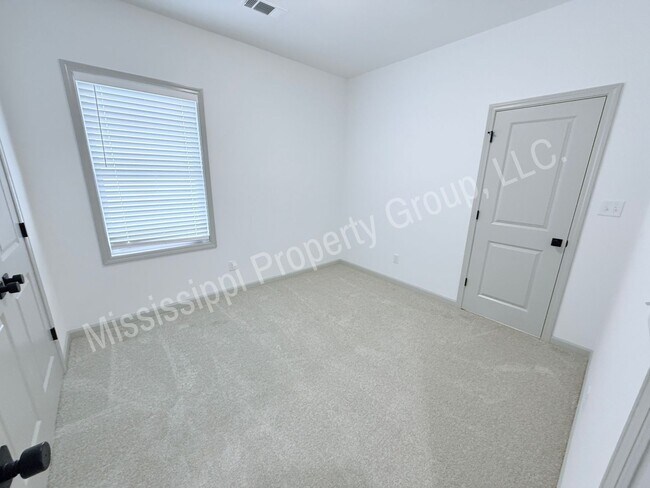 Building Photo - 4BR/3BA For Rent