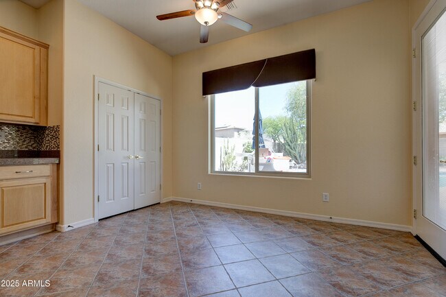 Building Photo - 2222 W Morse Ct