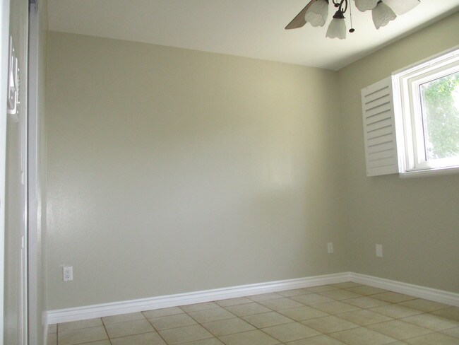 Building Photo - 18216 Index St