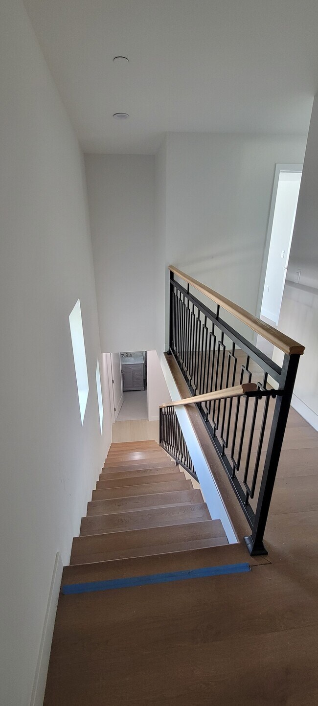 Building Photo - 2515 Foothill Blvd