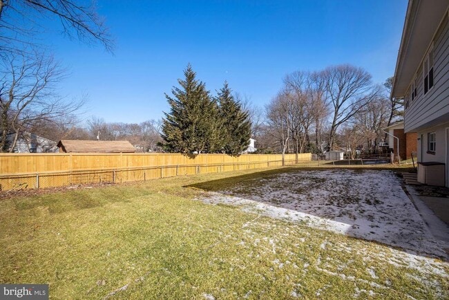 Building Photo - 8418 Stonewall Dr
