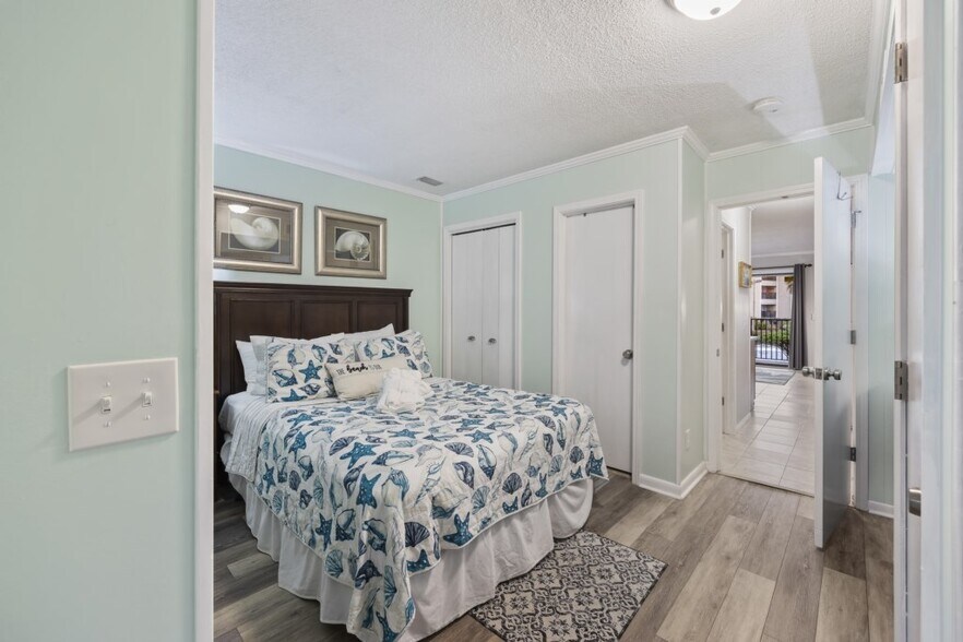 Primary Photo - 40 Folly Field Rd