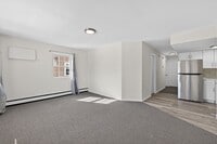 Building Photo - 147-20 226th St