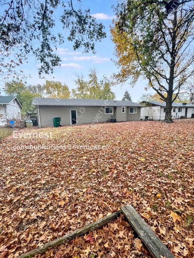 Building Photo - 2931 Oriental Dr