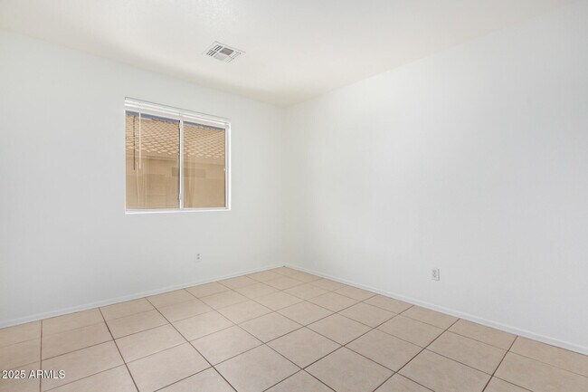 Building Photo - 8233 W Papago St