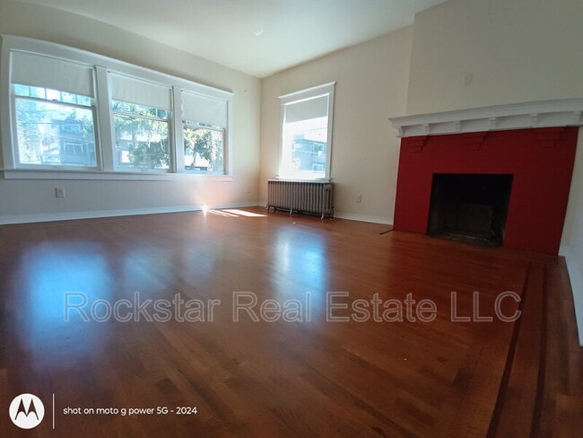 Building Photo - 814 S Lincoln St