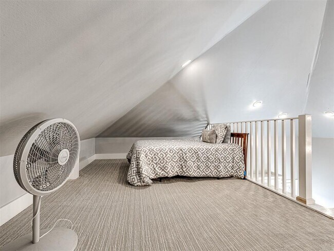 Building Photo - 91 Ridgeline Rd