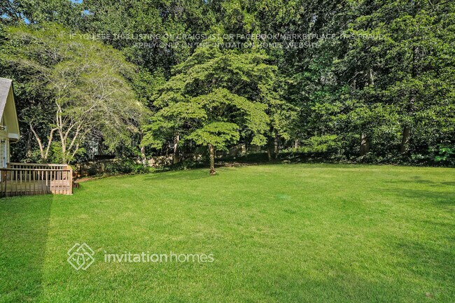 Building Photo - 1501 Sundale Dr